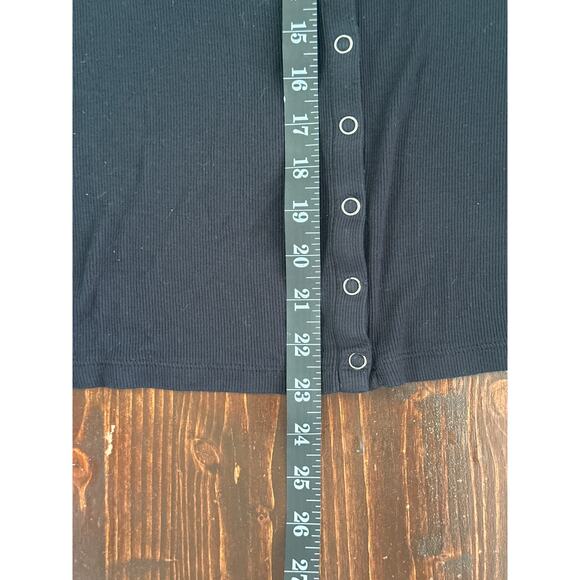 Maeve by Anthropologie Ultra Soft Ribbed Long Sleeve Henley Snap Shirt XL Black - Picture 9 of 10